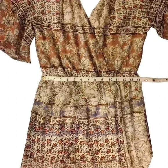 Lily Rose Long Mazi Dress Flare Sleeve Size M Neutral Colors Sheer With Lining - Picture 15 of 16